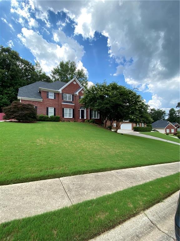 1017 Maple Creek Dr., Loganville, GA 30052