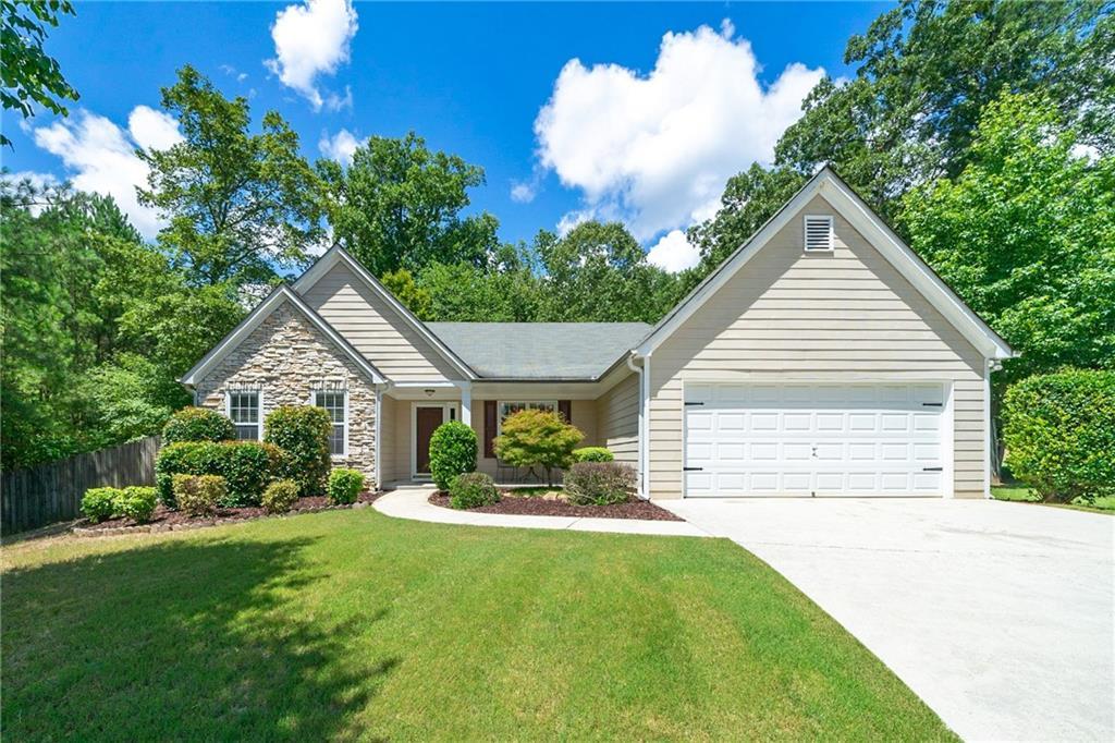 2504 Autumn Run Ct., Powder Springs, GA 30127