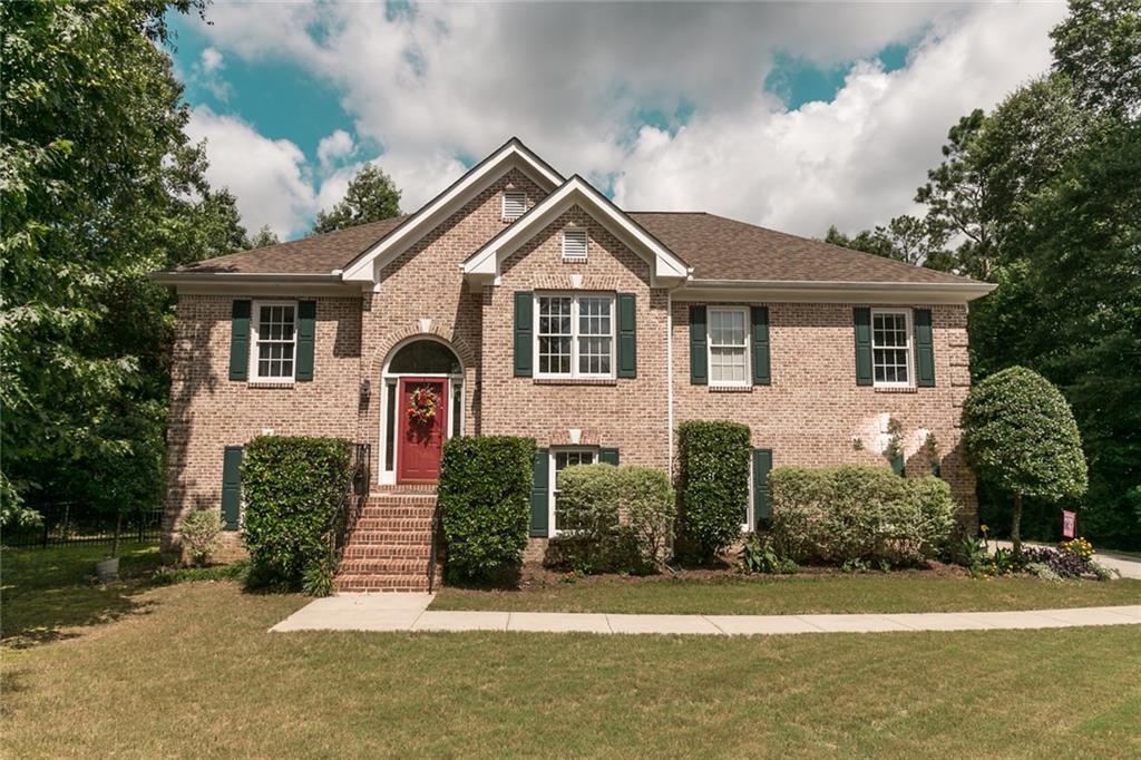 2315 Lost Forest Ln., Conyers, GA 30094