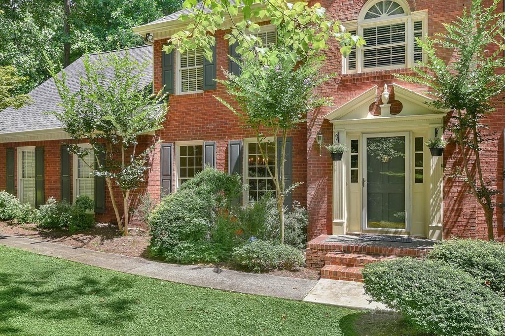 11815 Highland Colony Dr., Roswell, GA 30075