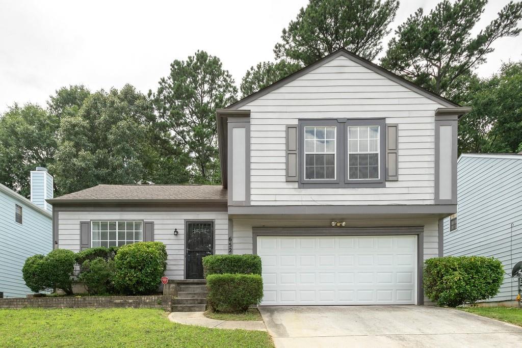 6520 Eastbriar Dr., Lithonia, GA 30058