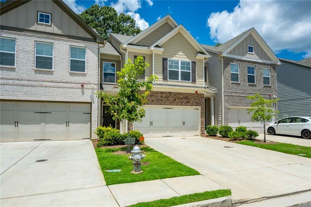 818 Arbor Crowne Dr., Lawrenceville, GA 30045