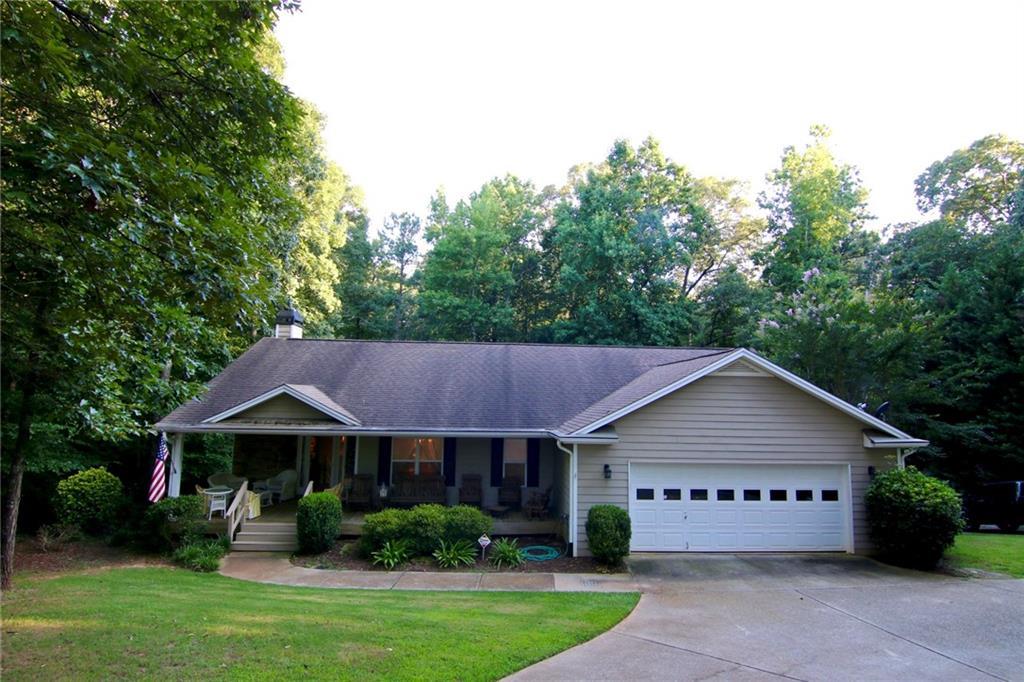 5312 Forest South Pl., Oakwood, GA 30566