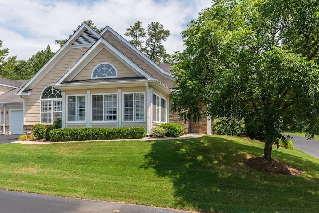 1704 Village Ln., Roswell, GA 30075