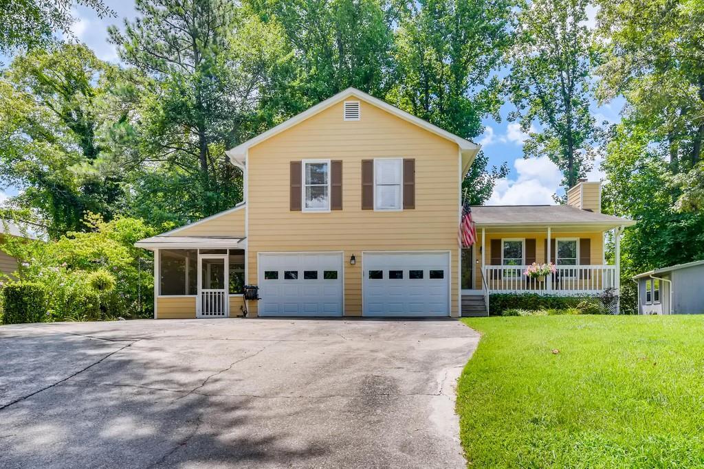 221 Harlee Ln., Lawrenceville, GA 30046