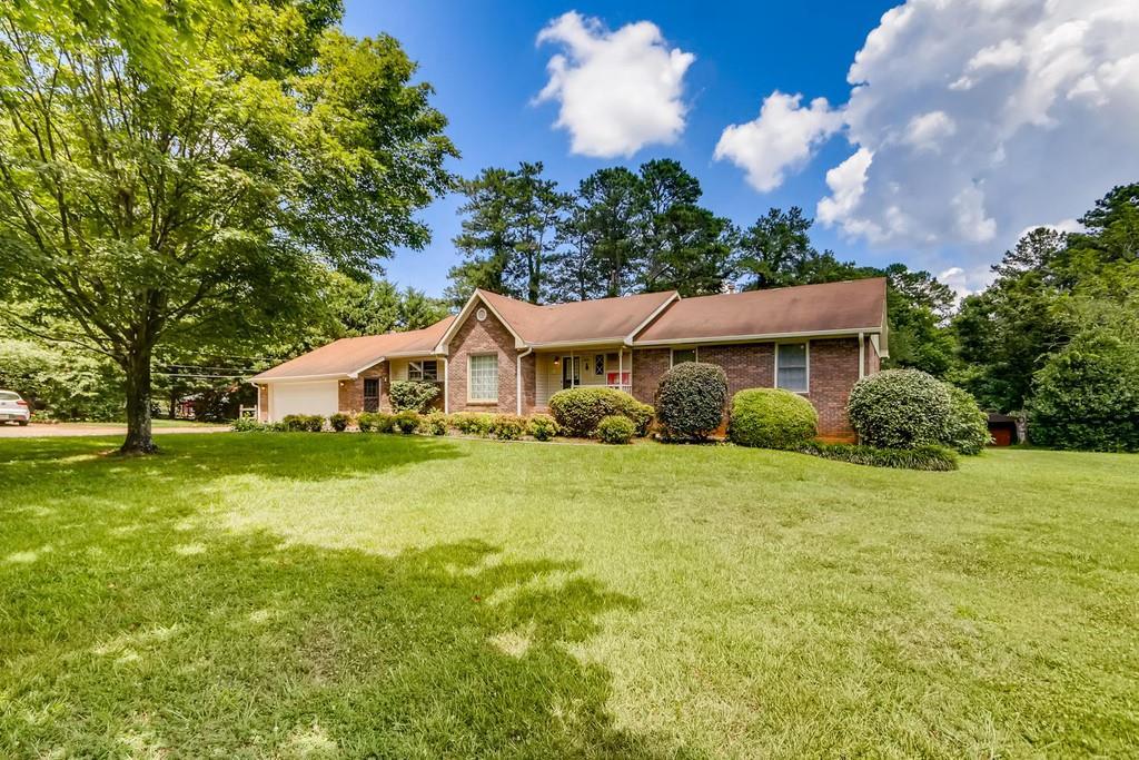 5101 SW Brookwood Dr., Mableton, GA 30126