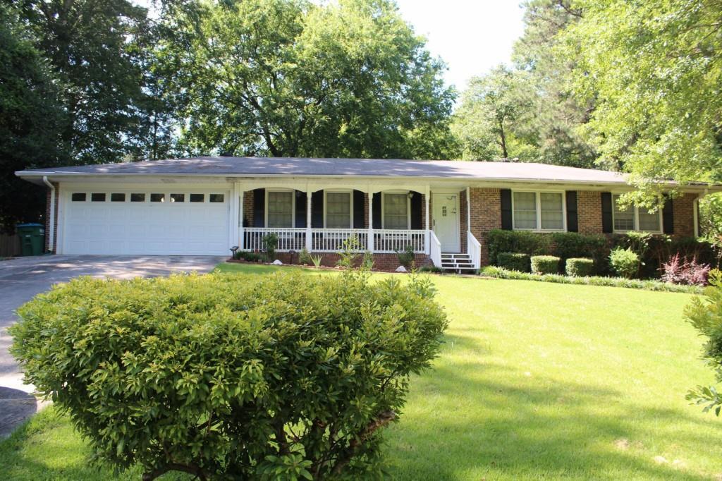 5407 Janice Ln., Stone Mountain, GA 30087