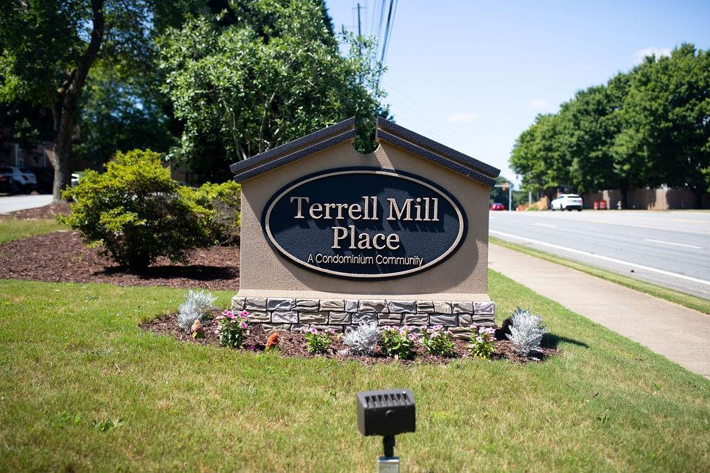 1535 Terrell Mill Pl. #E, Marietta, GA 30067