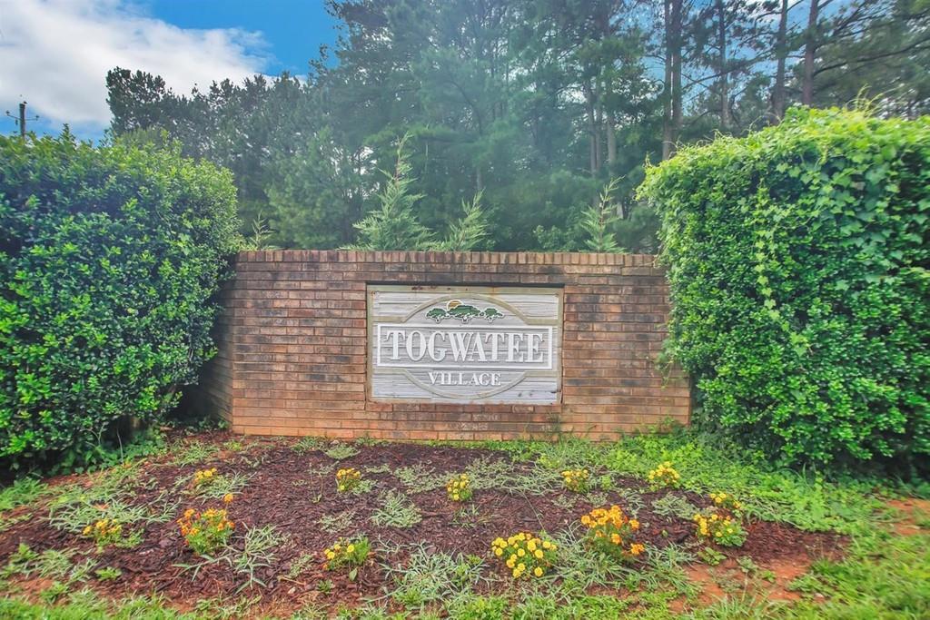 563 Togwatee Pass, Hampton, GA 30228