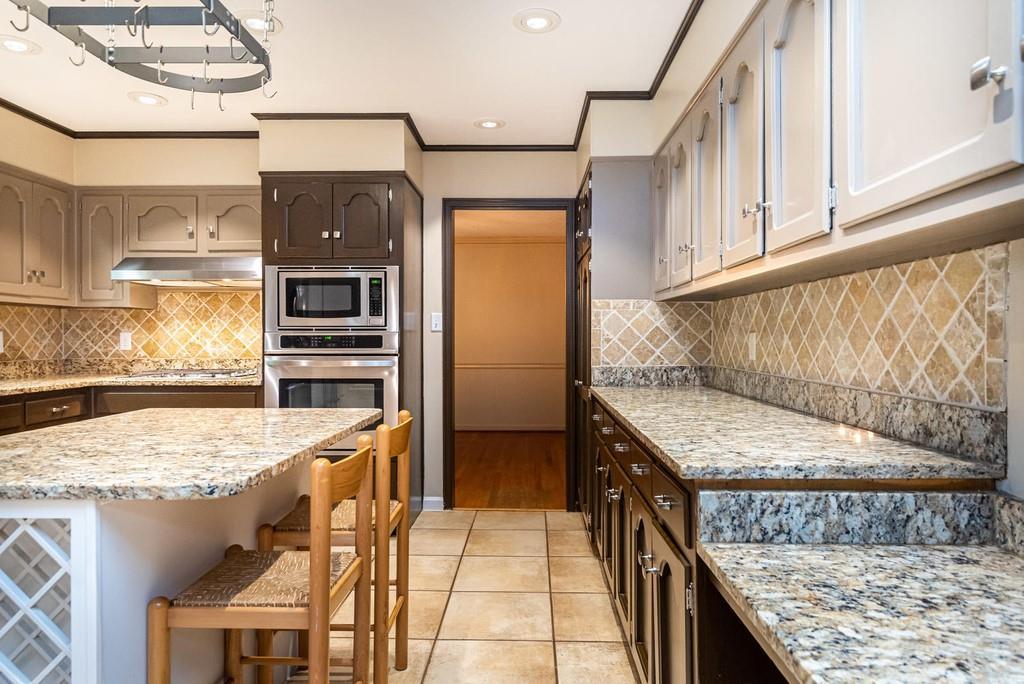 2032 Gunstock Dr., Stone Mountain, GA 30087