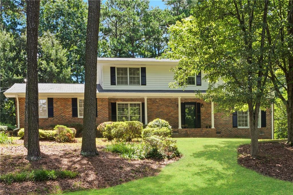 1819 W Nancy Creek Dr., Brookhaven, GA 30341