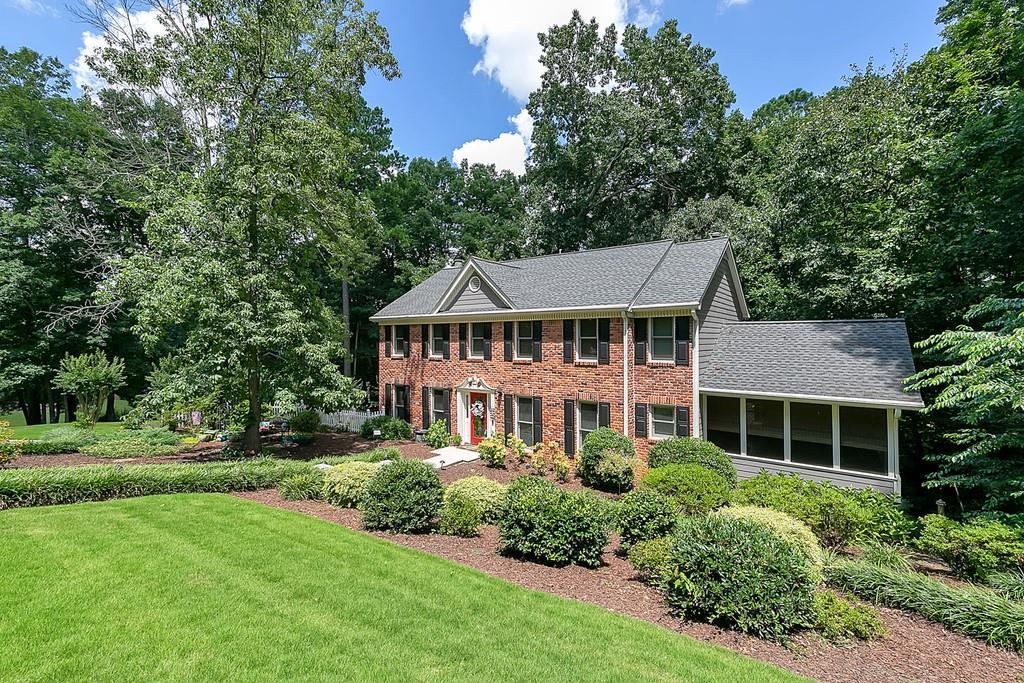 1462 Brookcliff Dr., Marietta, GA 30062