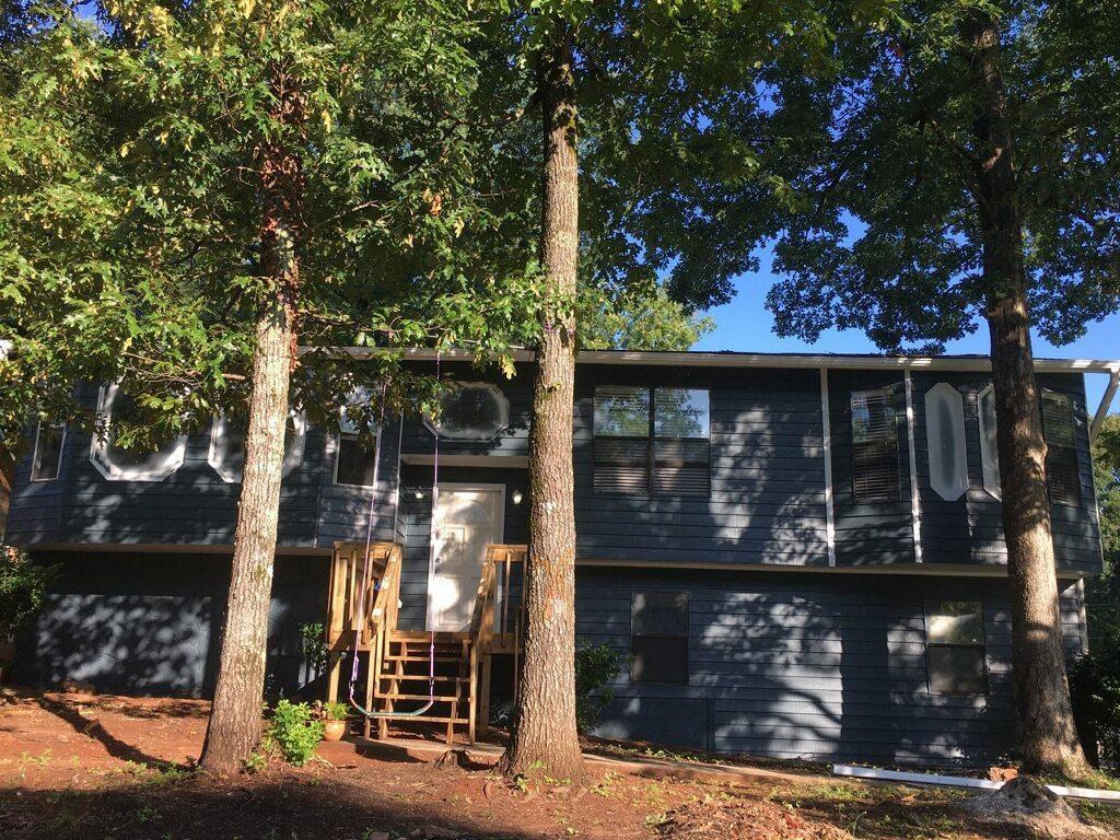 728 Pepperwood Tr., Stone Mountain, GA 30087