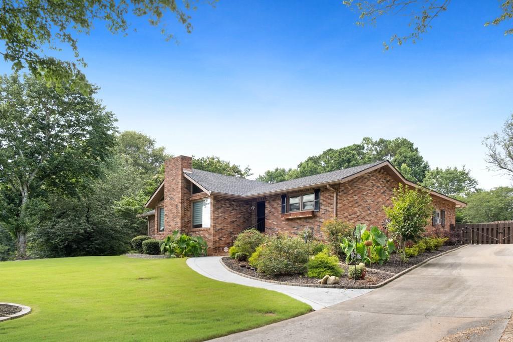 2816 Cardinal Lake Cir., Duluth, GA 30096