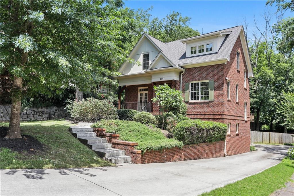 2001 Wellbourne Dr., Atlanta, GA 30324