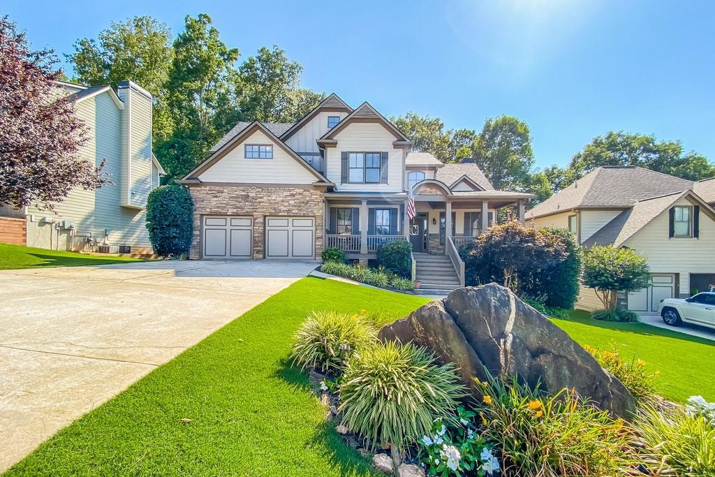 206 Pine Way, Dallas, GA 30157