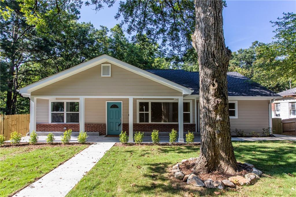 2340 Larchwood Rd., Atlanta, GA 30310