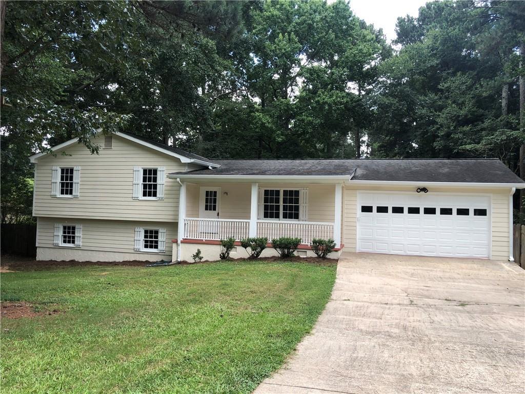 116 Stone Wood Ln., Lawrenceville, GA 30046