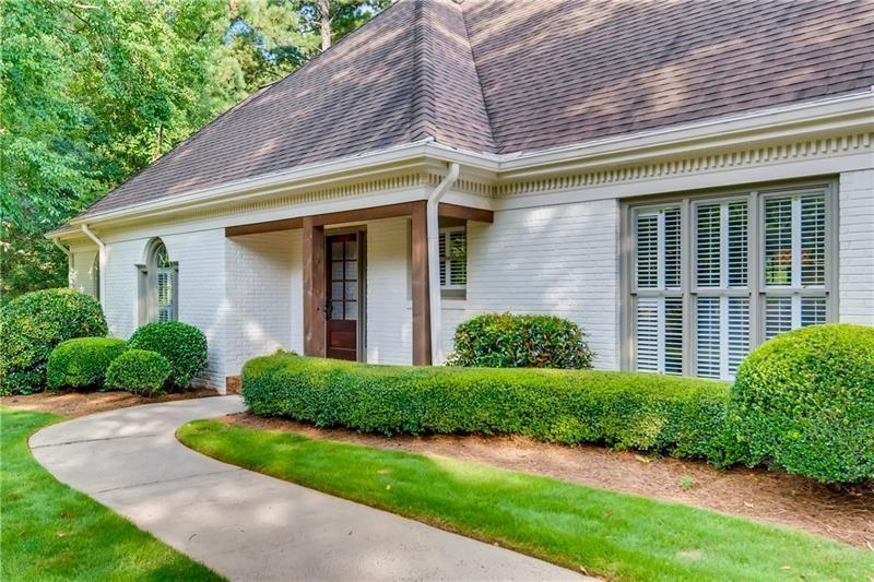 165 Haleys Pond Dr., Roswell, GA 30075