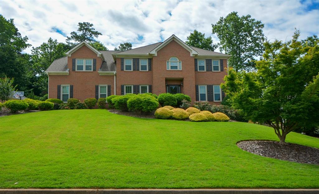 12115 Magnolia Crescent Dr., Roswell, GA 30075