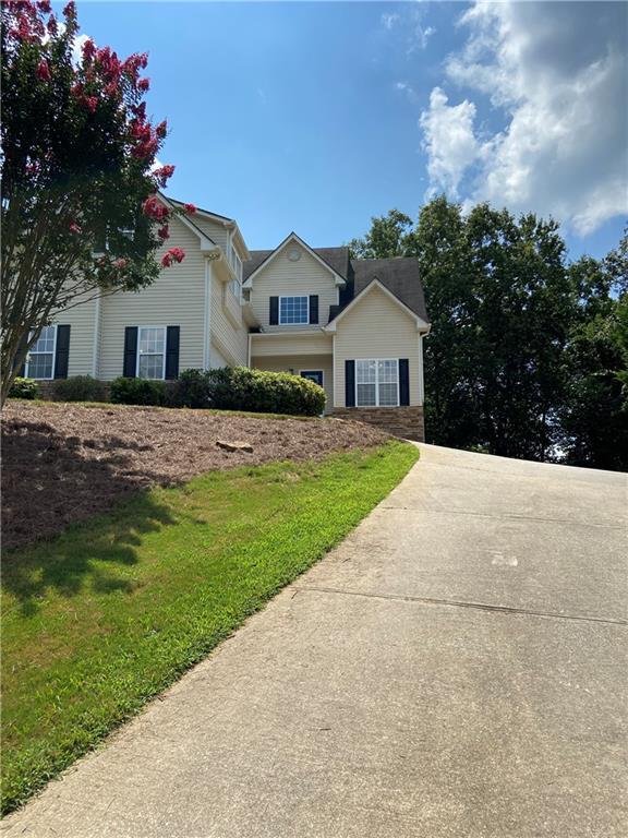 9085 Farmshaw Dr., Gainesville, GA 30506