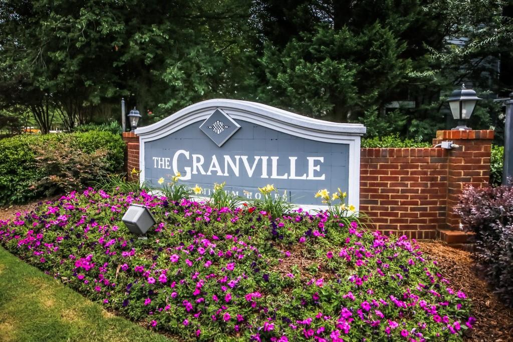325 Granville Ct., Atlanta, GA 30328