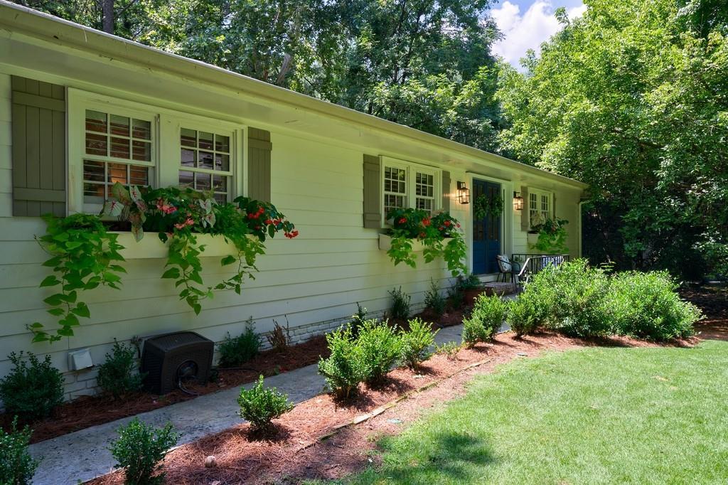 27 Interlochen Dr., Atlanta, GA 30342