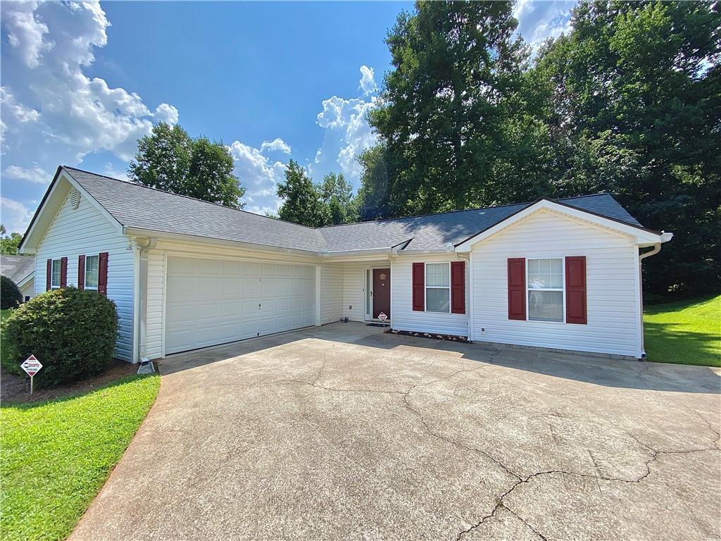 4858 Pine Hill Rd., Gainesville, GA 30507