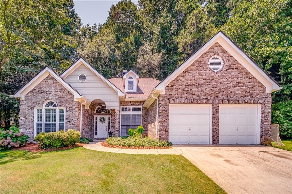 7121 Big Woods Dr., Woodstock, GA 30189