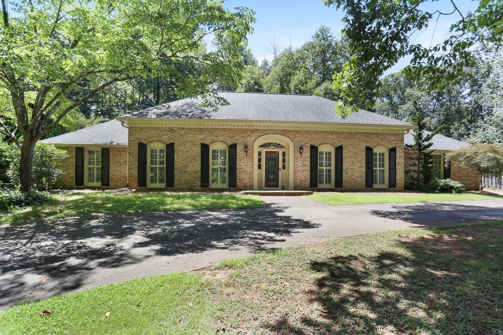 11230 Hembree Springs Dr., Roswell, GA 30076