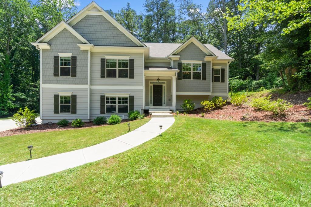 134 Pineland Dr., Smyrna, GA 30082