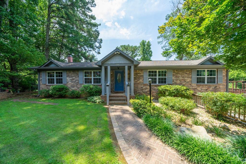 3248 Foxwood Tr., Smyrna, GA 30082