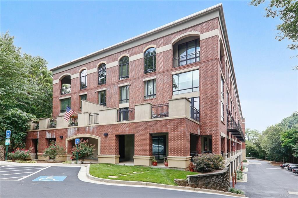 319 Atlanta St. #405, Marietta, GA 30060