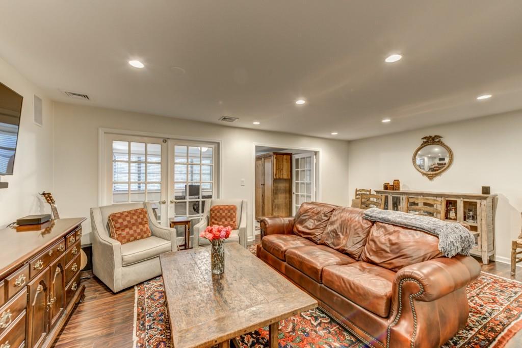 160 Maribeau Sq., Atlanta, GA 30327