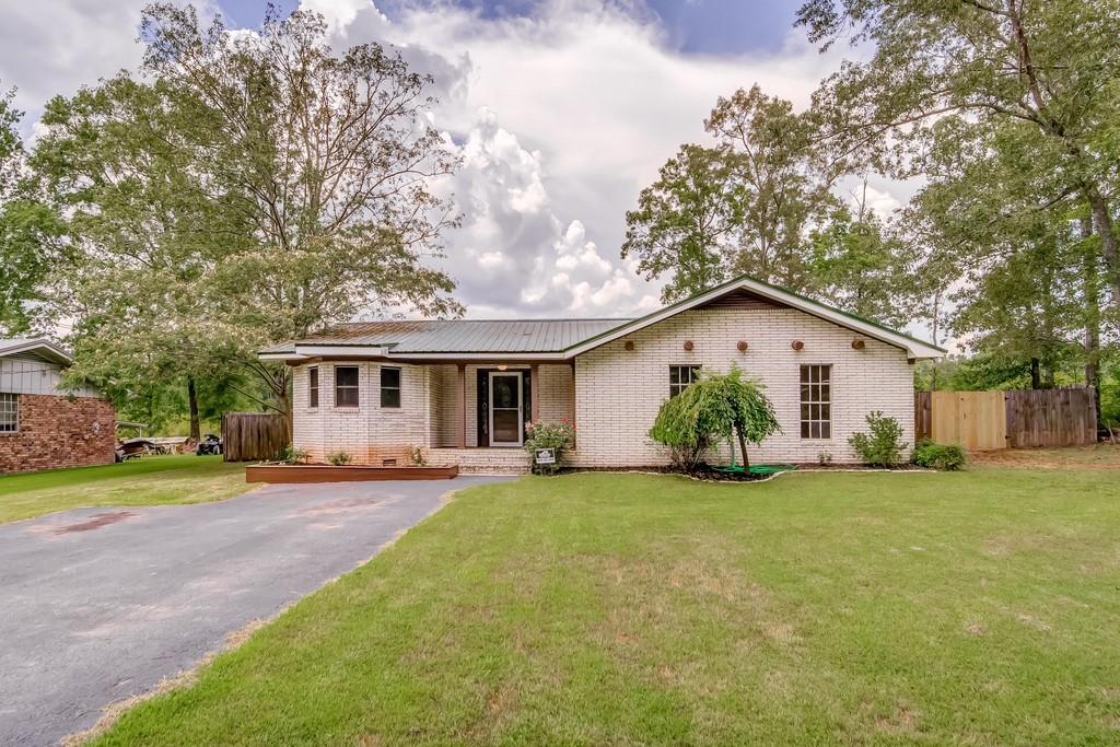 109 Russell Dr., Rome, GA 30165