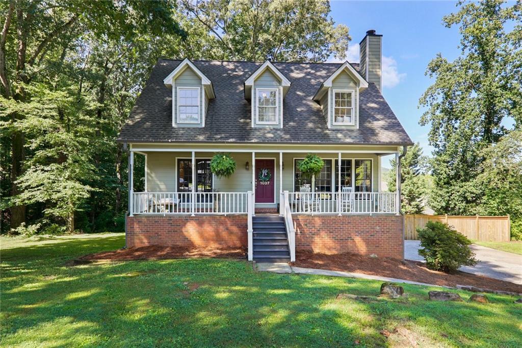 1037 Knotts Pointe Dr., Woodstock, GA 30188