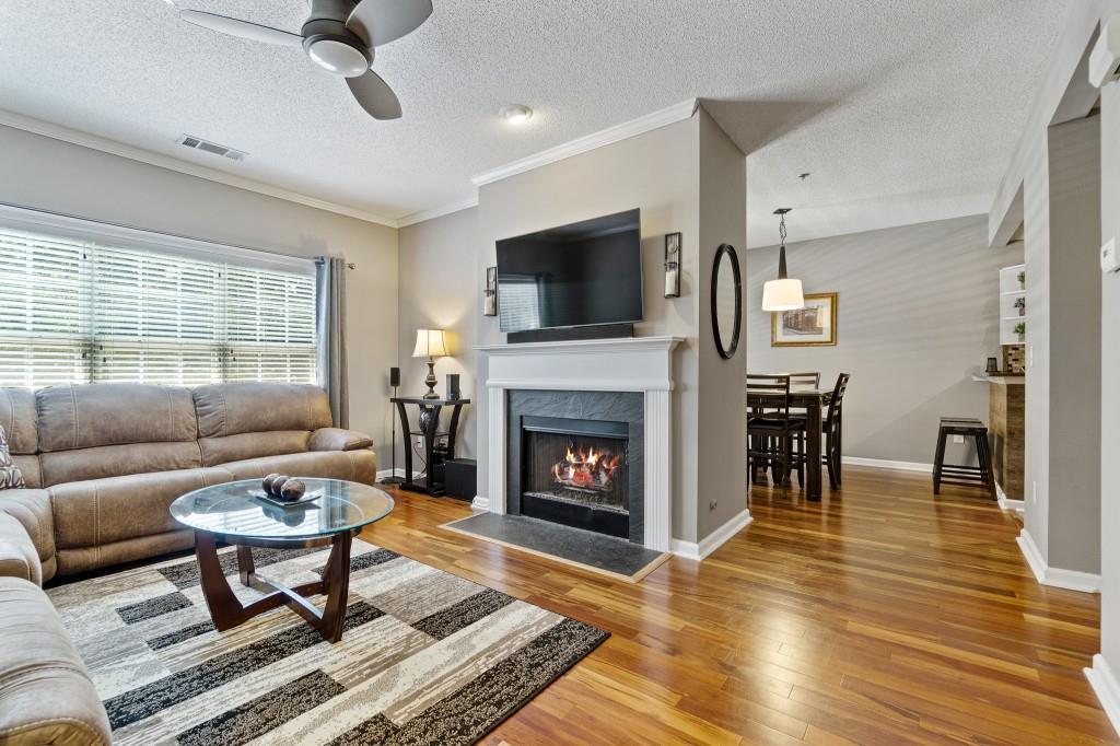 1208 Vinings Forest Ln., Smyrna, GA 30080