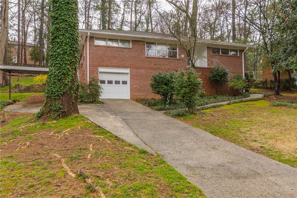 2124 Woodland Dr., Hapeville, GA 30354