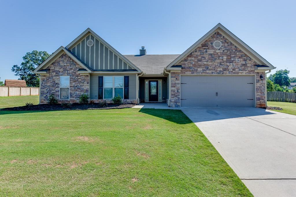 637 High Meadow Dr., Jefferson, GA 30549