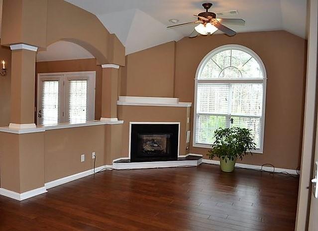1386 Orchard Park Dr., Stone Mountain, GA 30083