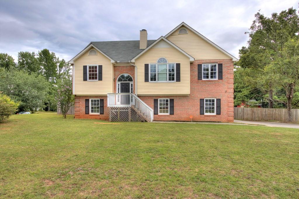35 Greystone Ln., Cartersville, GA 30121