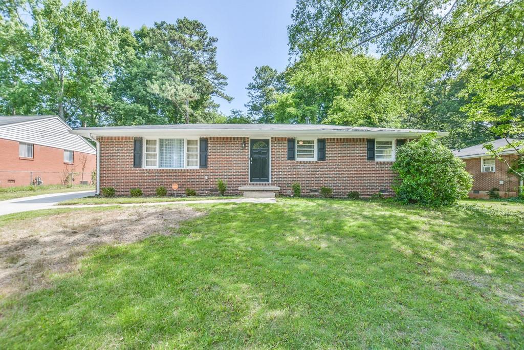 3170 Darlington Oak Dr., Doraville, GA 30340