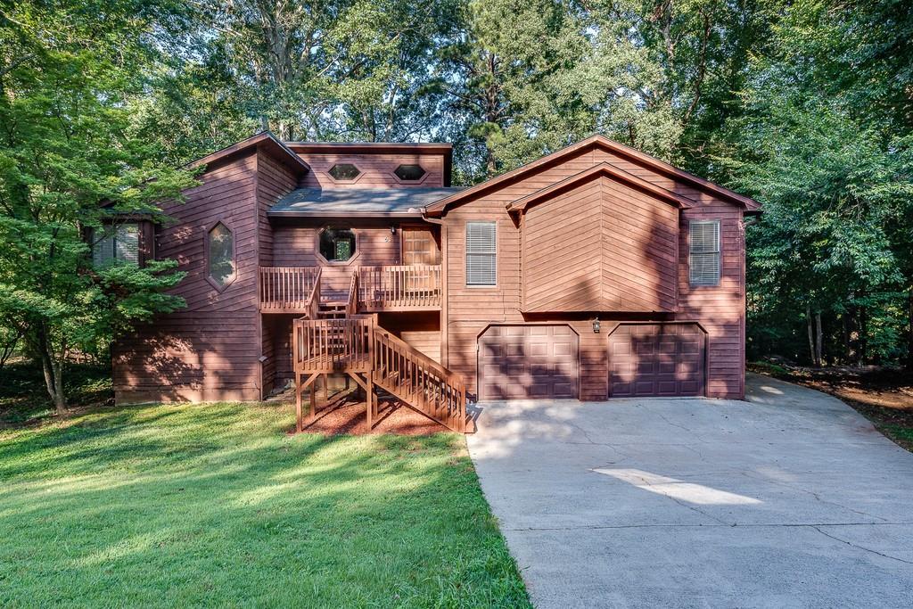 63 Omega Dr., Lawrenceville, GA 30044