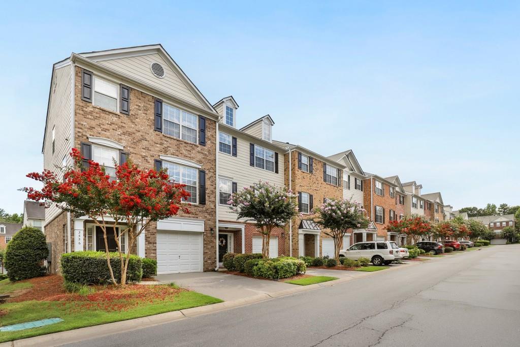 3554 Chattahoochee Summit Ln. #23, Atlanta, GA 30339