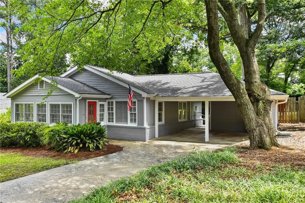 1961 Woodland Hills Ave., Atlanta, GA 30318