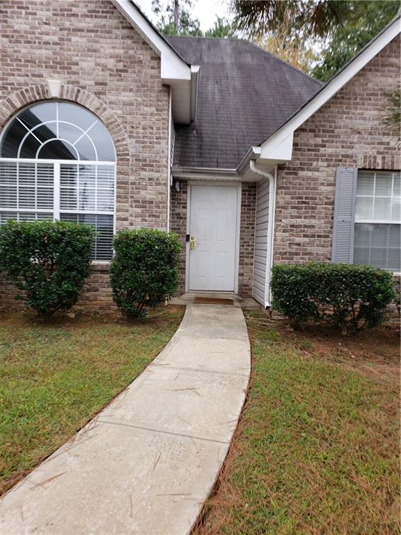 1573 Cutters Mill Dr., Lithonia, GA 30058