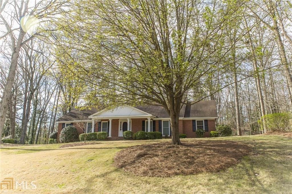 207 Greenview Cir., Rome, GA 30165