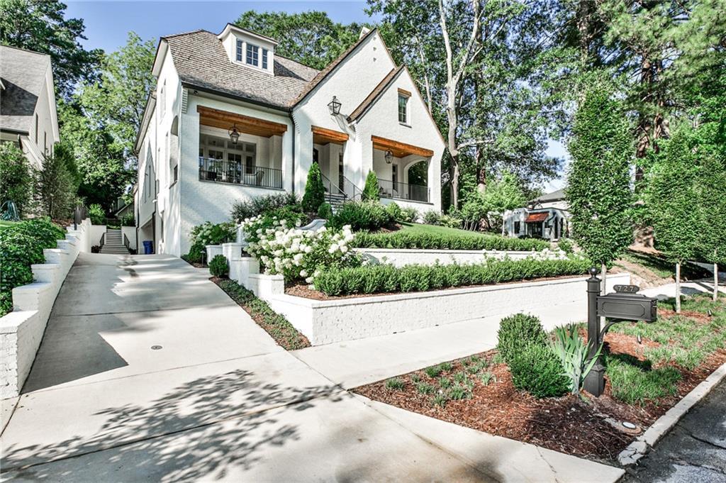 727 Sherwood Rd., Atlanta, GA 30324
