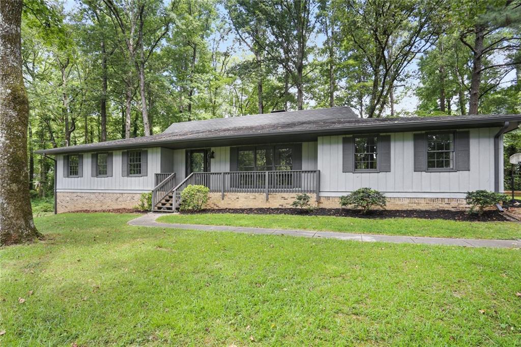2645 Beverly Ln., Snellville, GA 30078