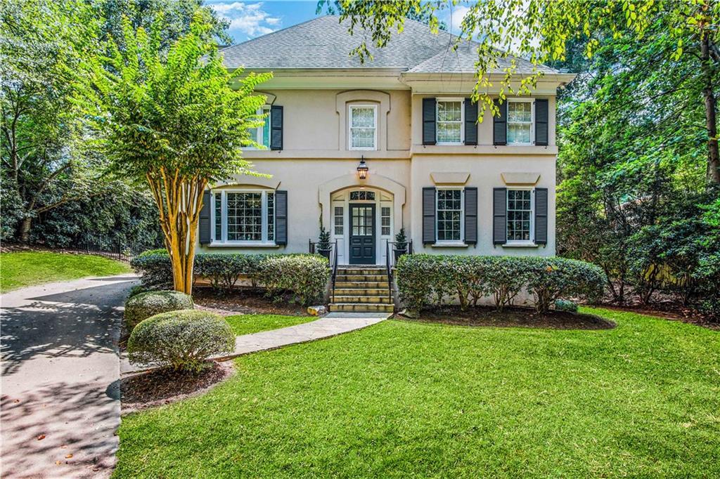 2405 Hyde Manor Dr., Atlanta, GA 30327